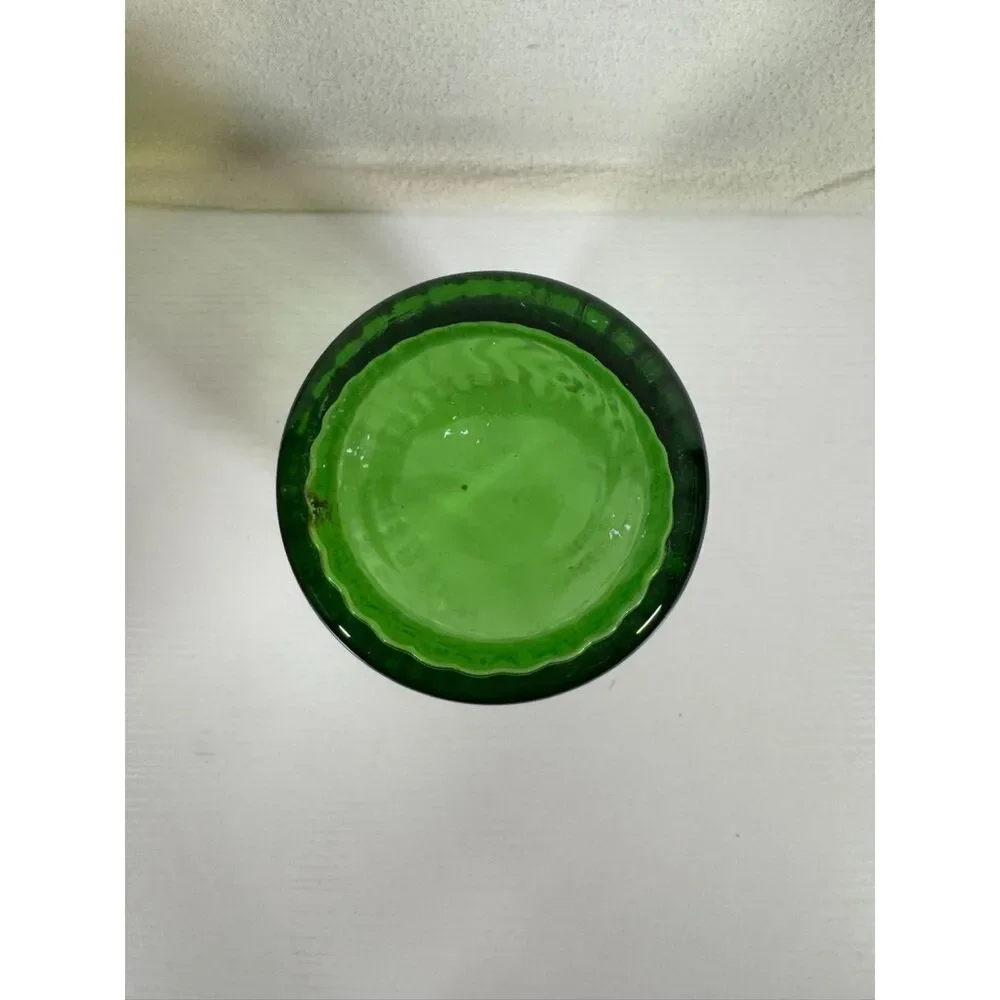 Vintage Green Ribbed Glass Vase Ruffled Rim White Hand Painted Flowers 7